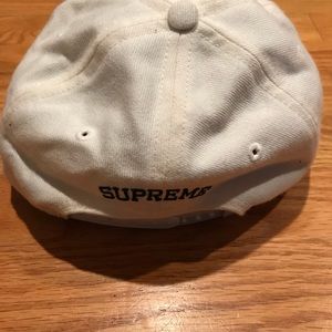 Supreme World Famous cap